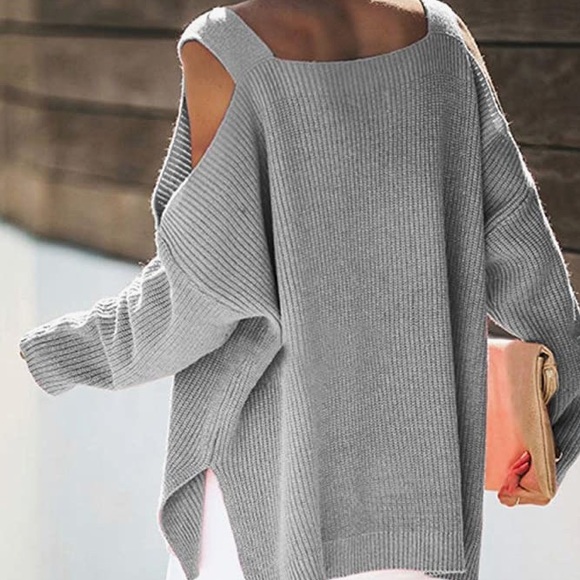 Woman cold shoulder oversized sweater knitted - Picture 6 of 9